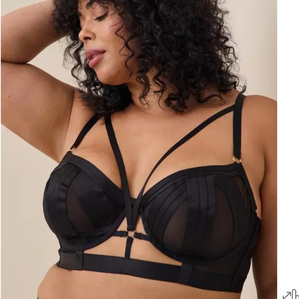 Torrid Strappy Mesh Underwire Bra w/Mesh Cups
